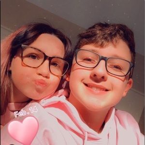 Meet your Posher, Kira